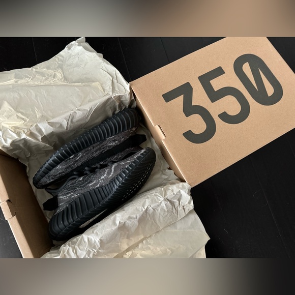 YEEZY BOOST 350 V2 M4/W5.5 - Picture 3 of 5